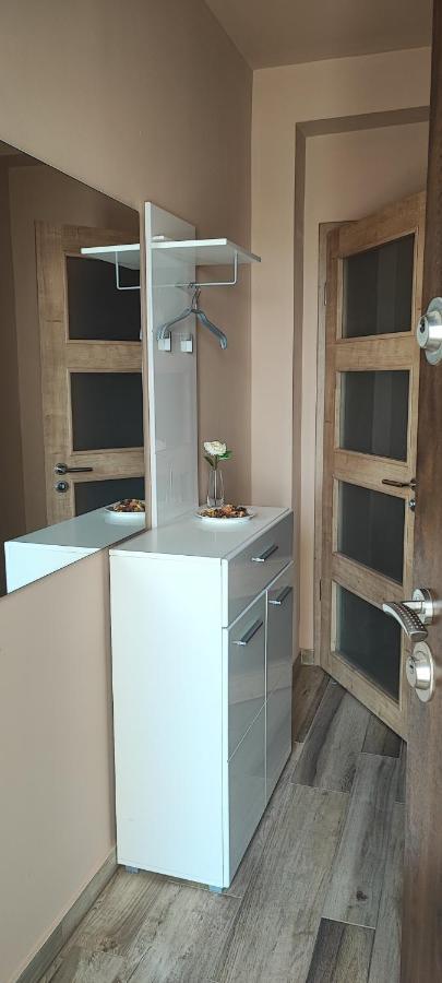 Apartament White Column House Diosd Zewnętrze zdjęcie