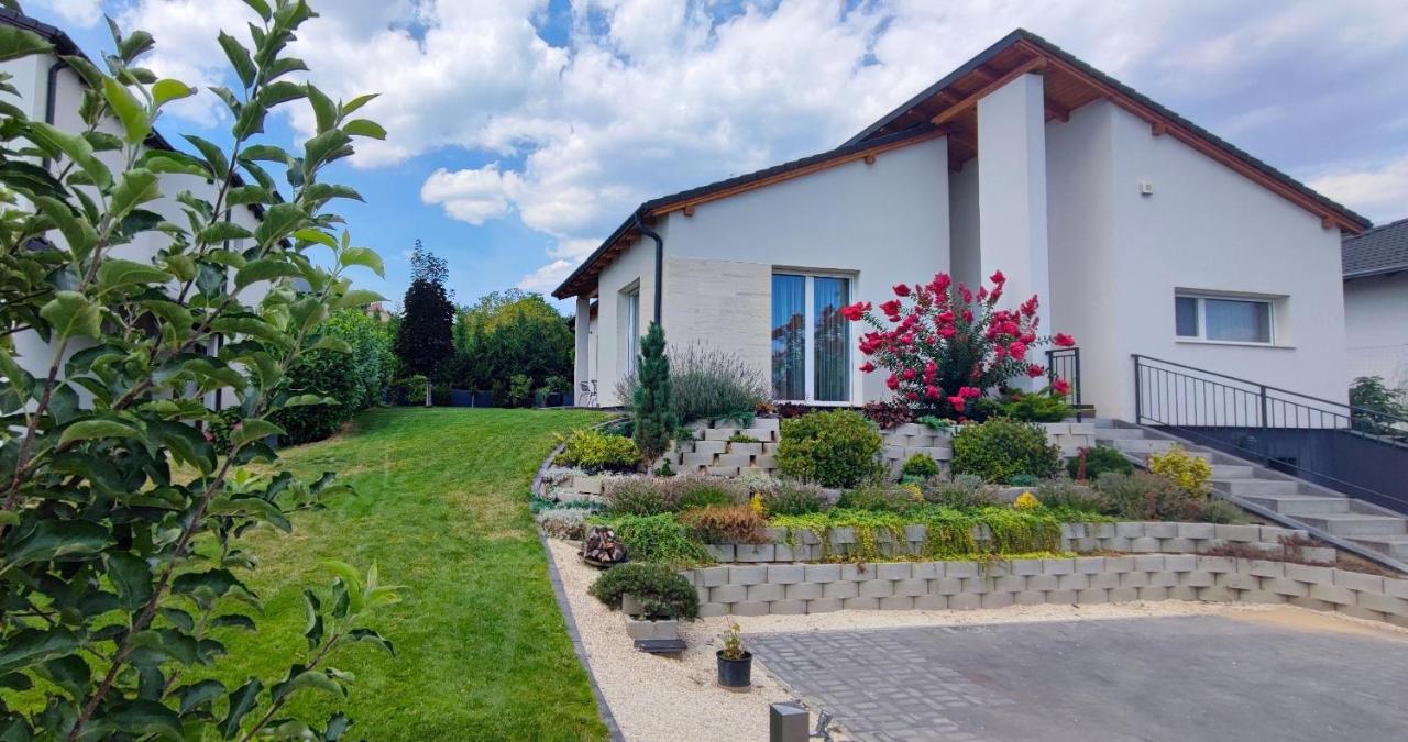 Apartament White Column House Diosd Zewnętrze zdjęcie